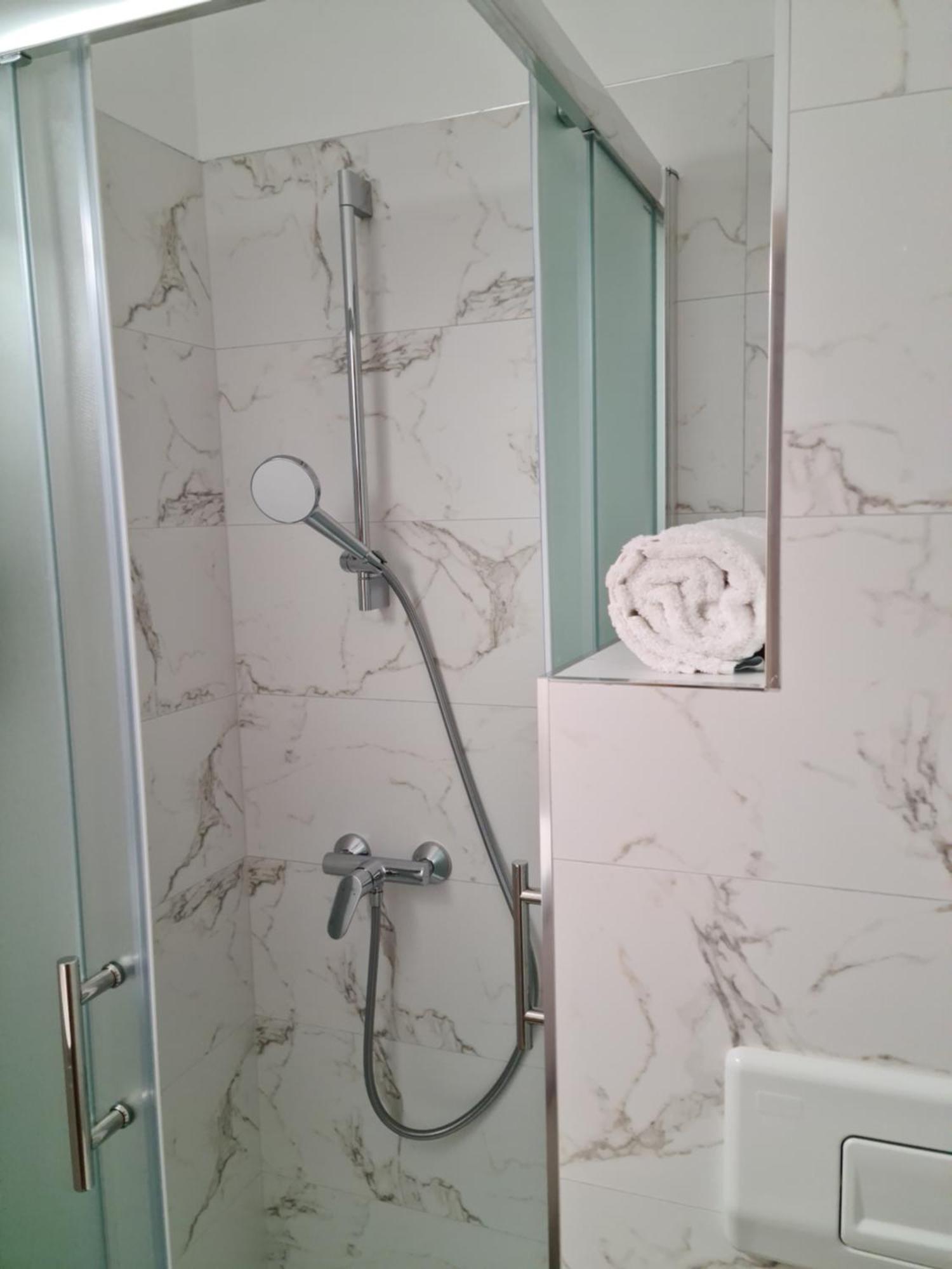 Kaštela Hotel Adria מראה חיצוני תמונה